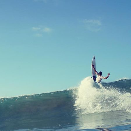 Cocobolo Surf Hotel & School Playa Santa Teresa  エクステリア 写真