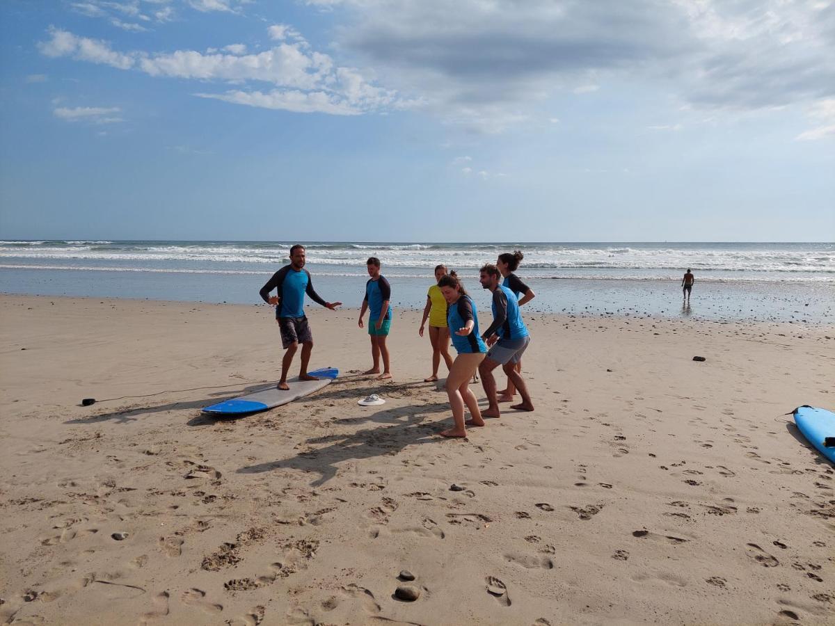 Cocobolo Surf Hotel & School Playa Santa Teresa  エクステリア 写真