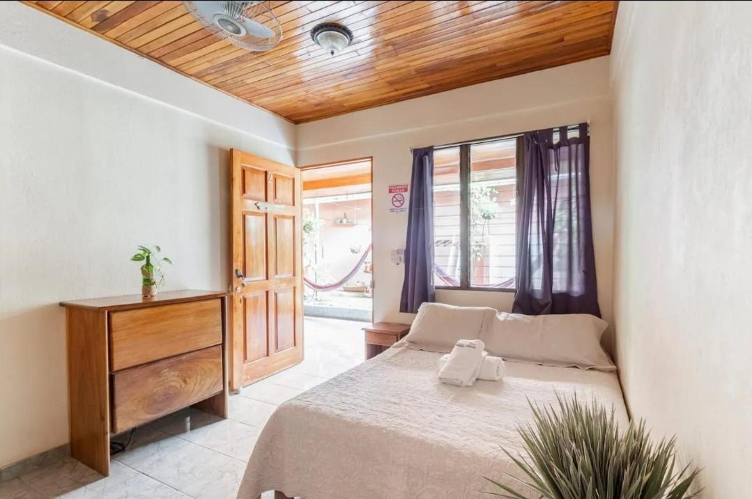 Cocobolo Surf Hotel & School Playa Santa Teresa  エクステリア 写真