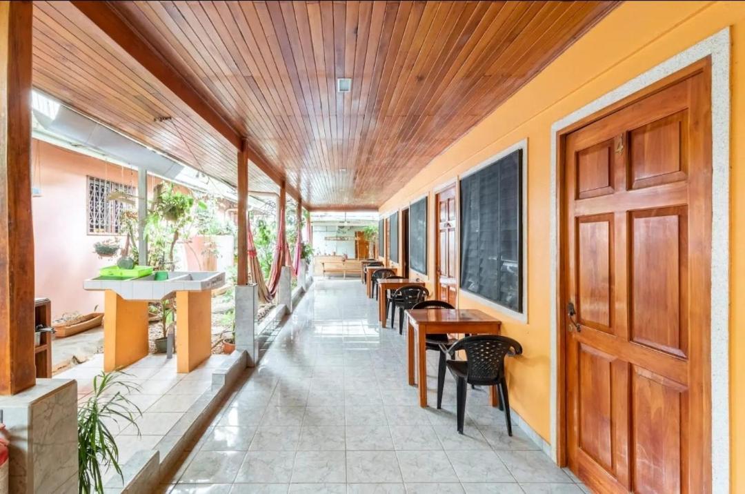Cocobolo Surf Hotel & School Playa Santa Teresa  エクステリア 写真