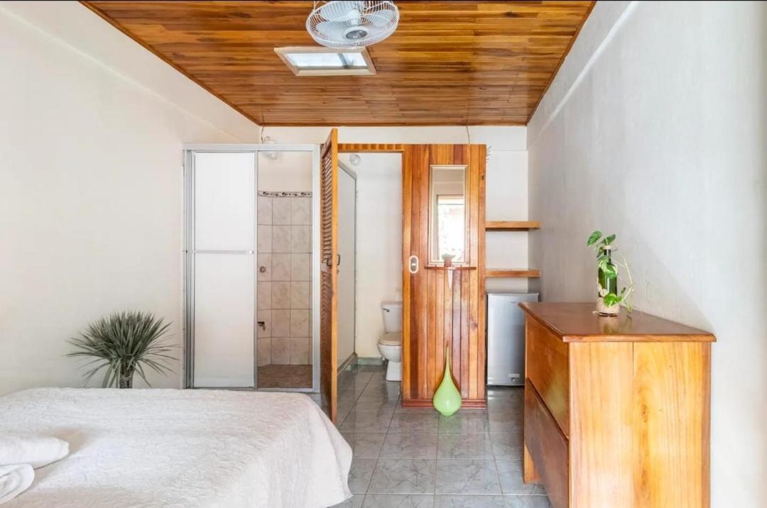 Cocobolo Surf Hotel & School Playa Santa Teresa  エクステリア 写真