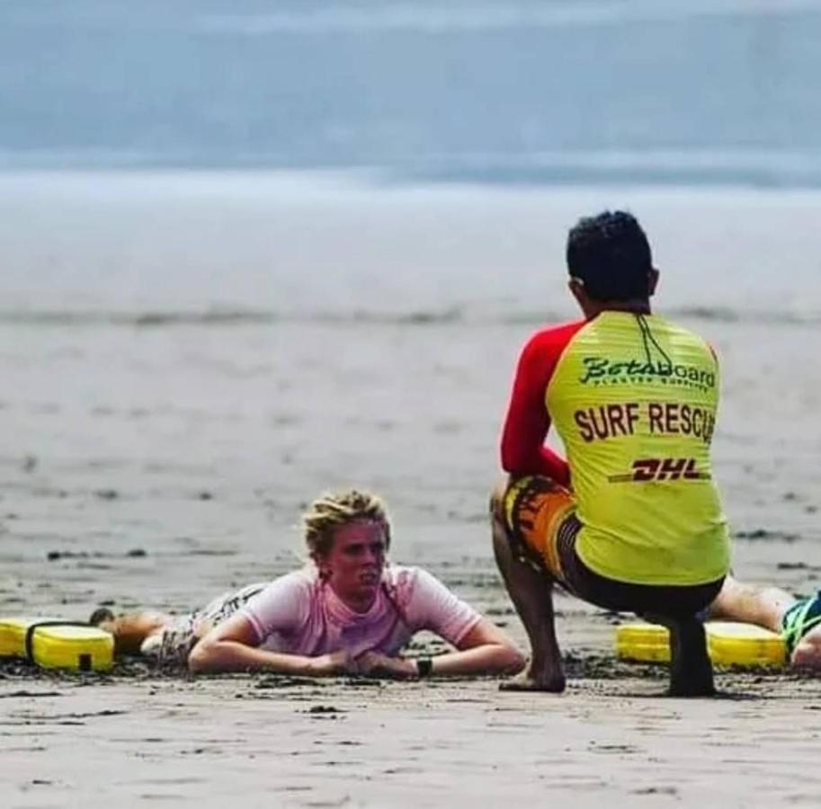 Cocobolo Surf Hotel & School Playa Santa Teresa  エクステリア 写真
